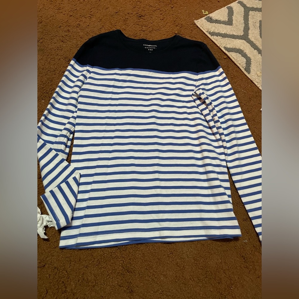 Stripped long sleeve shirt